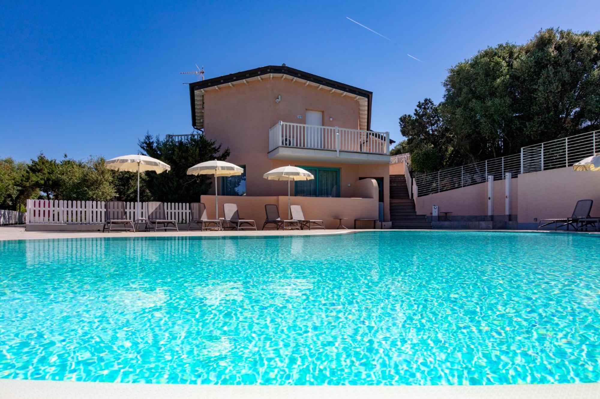 Park Asinara Hotel 3*